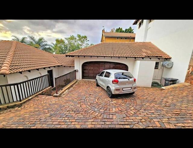 3 BEDROOM HOUSE FOR SALE IN MORELETAPARK